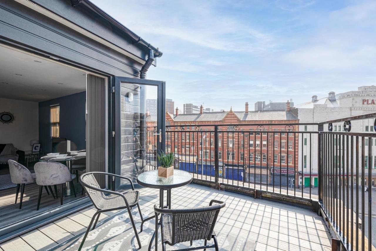Top Floor Apartment With Private Balcony In Stockport Centre By Hass Haus Buitenkant foto