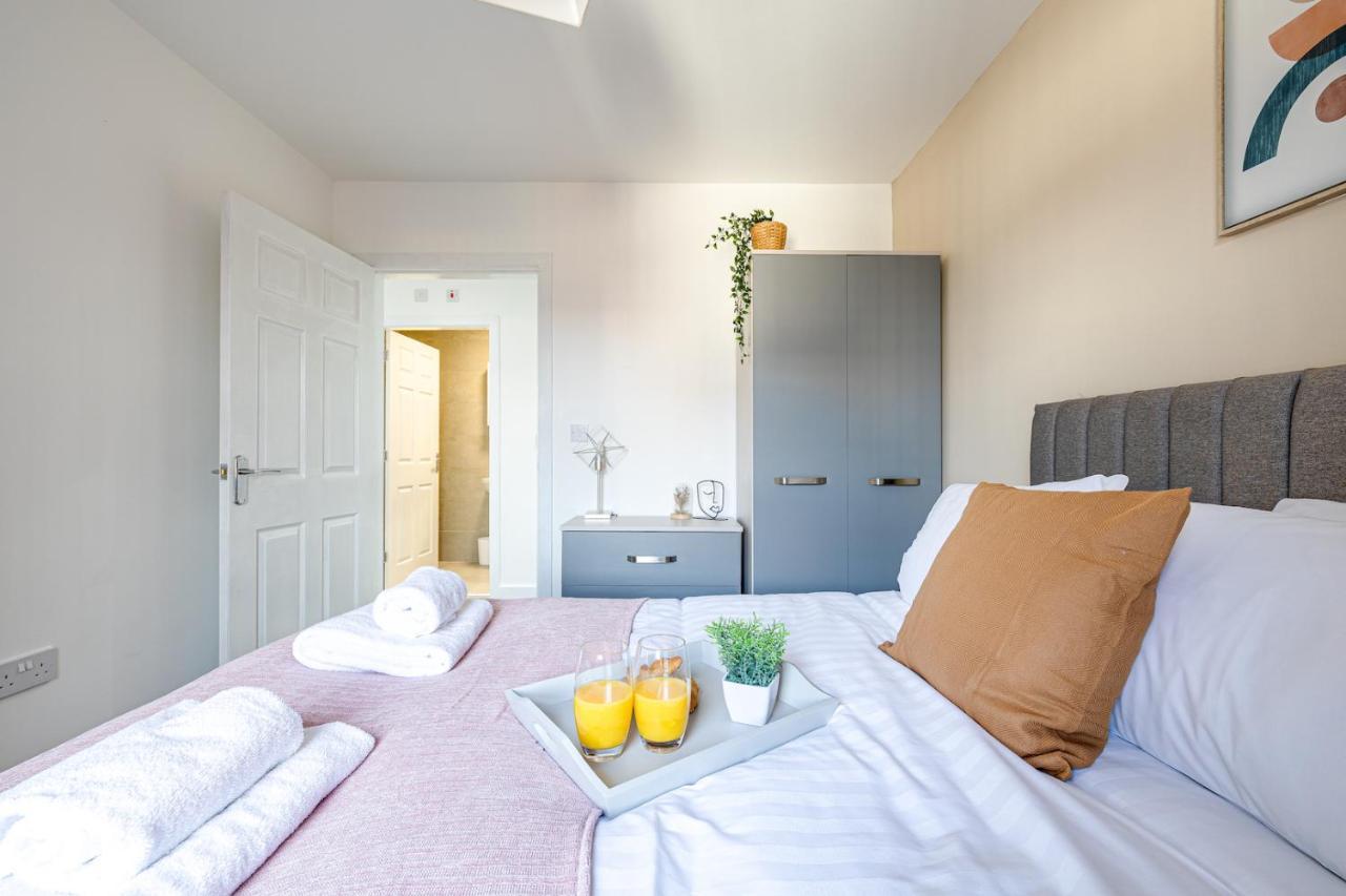Top Floor Apartment With Private Balcony In Stockport Centre By Hass Haus Buitenkant foto