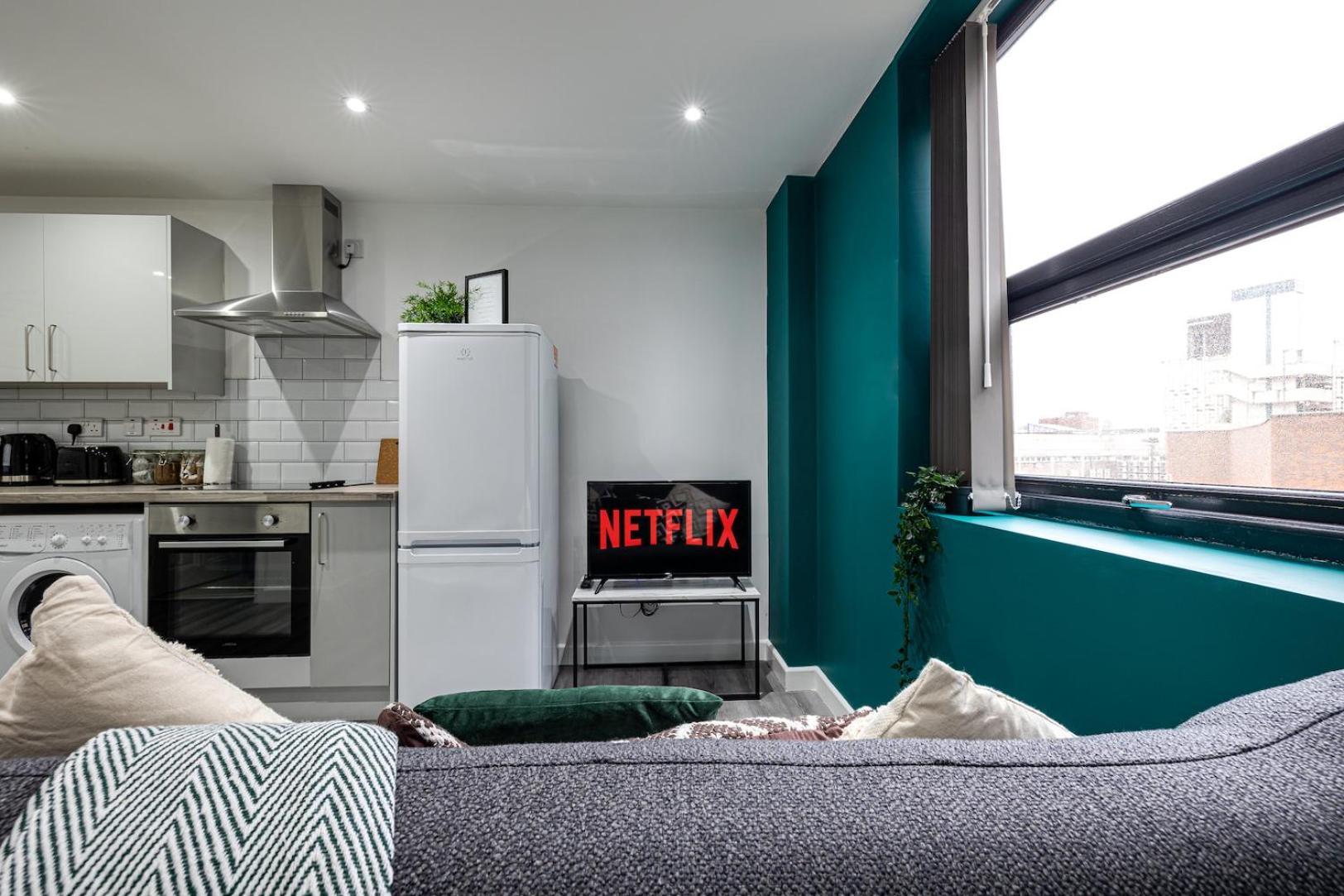 Top Floor Apartment With Private Balcony In Stockport Centre By Hass Haus Buitenkant foto